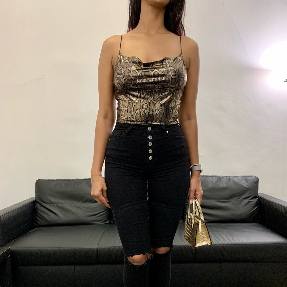 Metallic‎ shiny gold/bronze spaghetti strap croptop